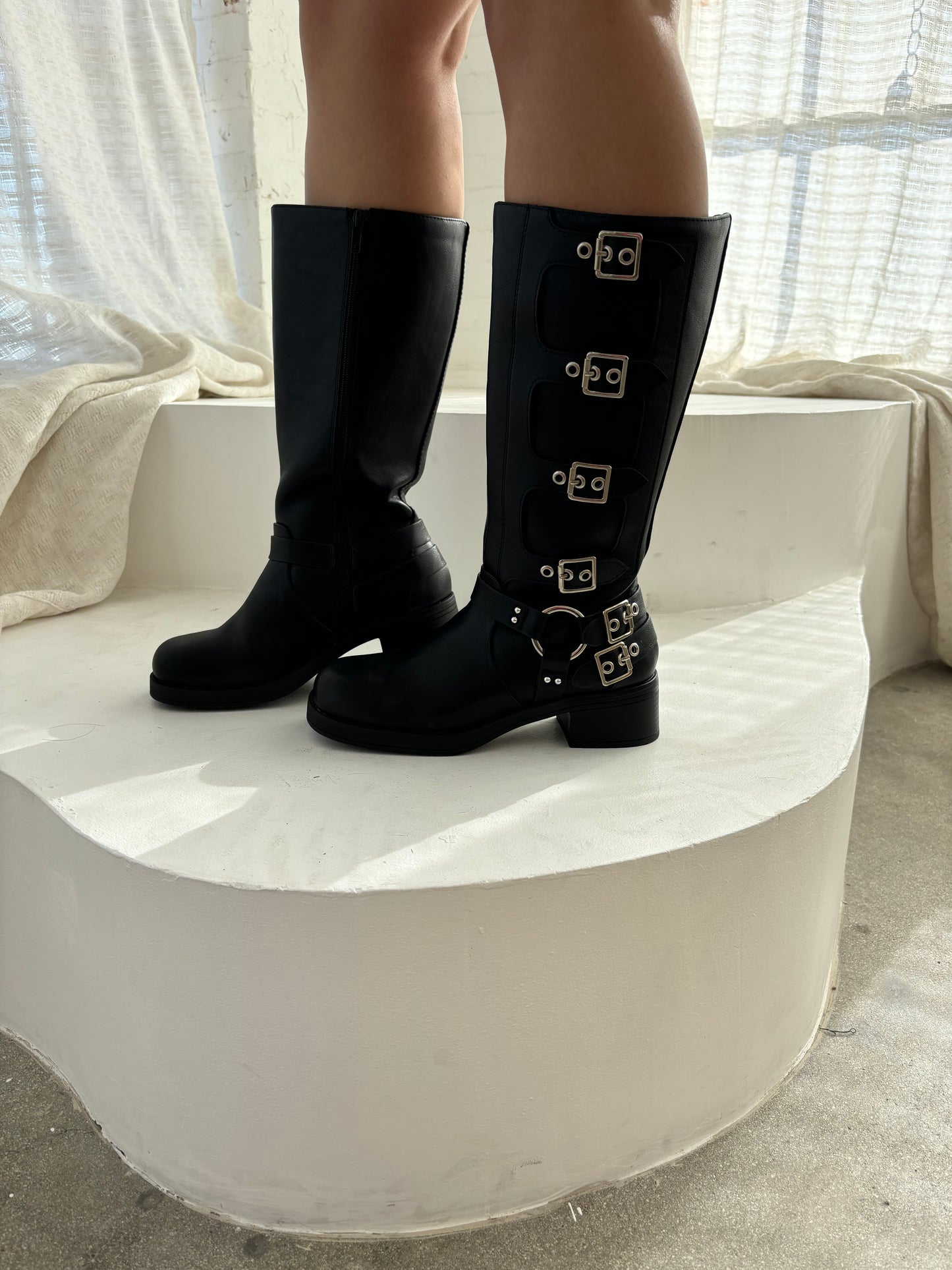 Maddie Buckle Boots (BLACK)