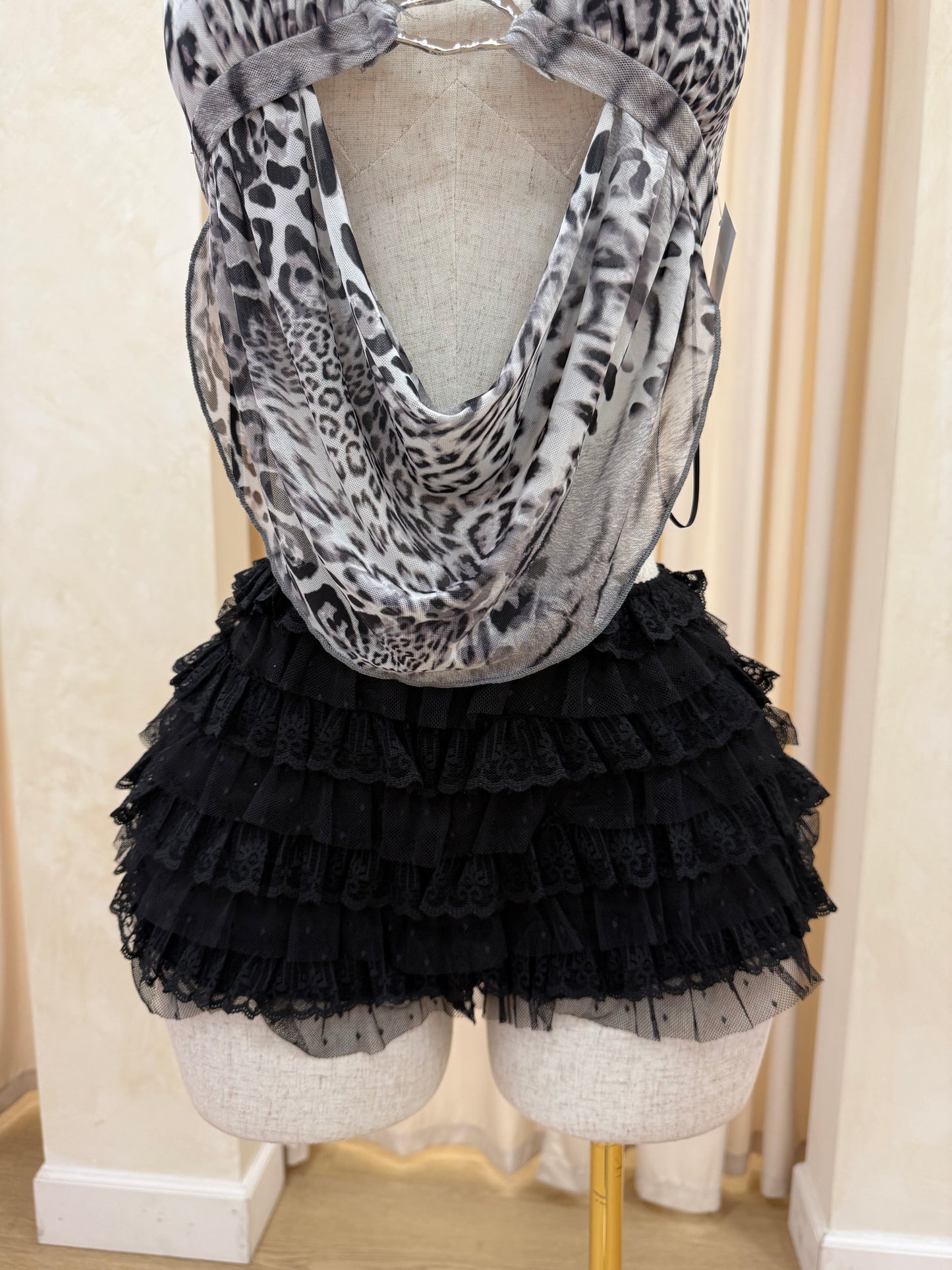 Angie ruffle shorts