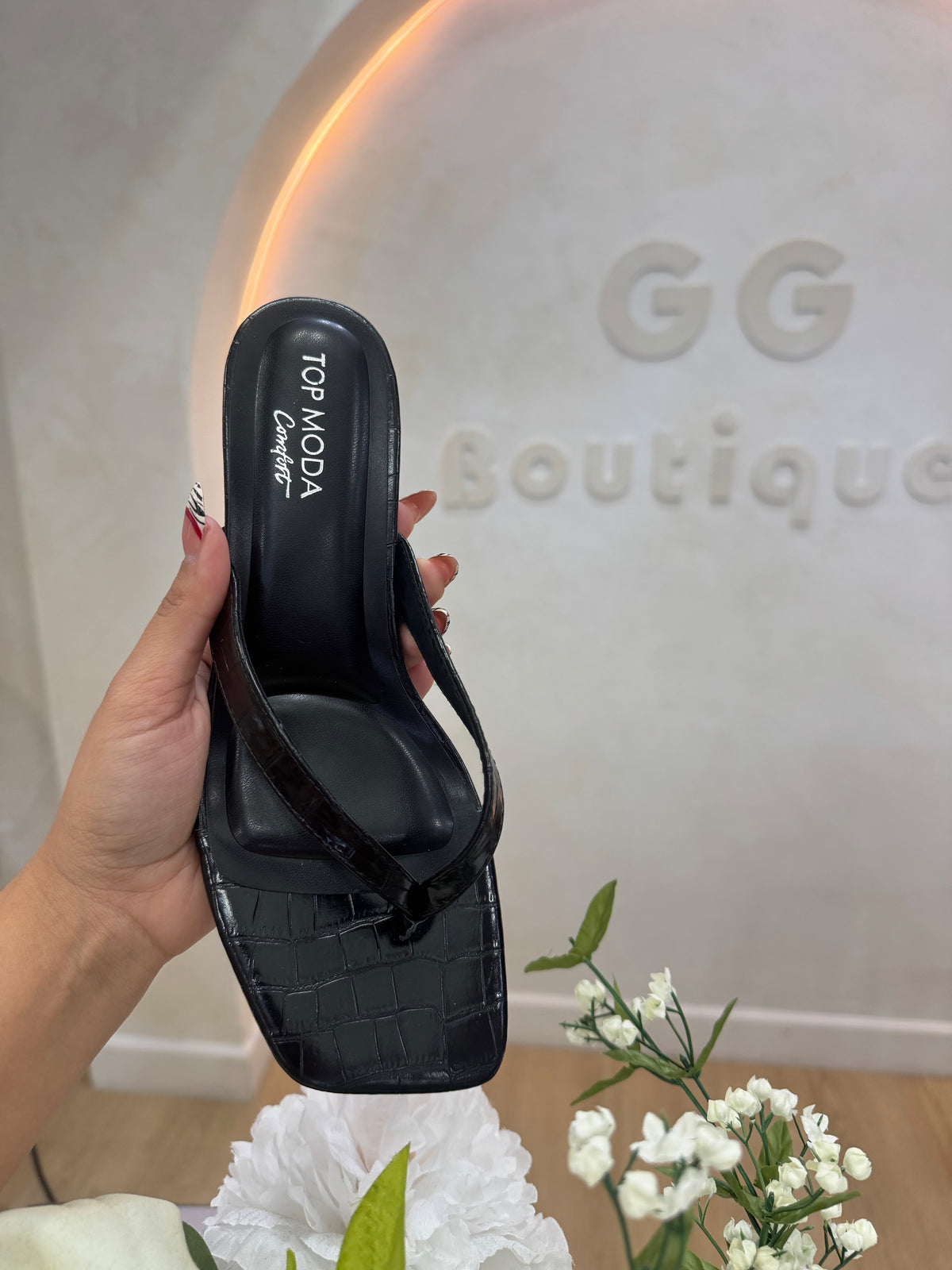 ZOEY KITTEN HEELS (BLACK)