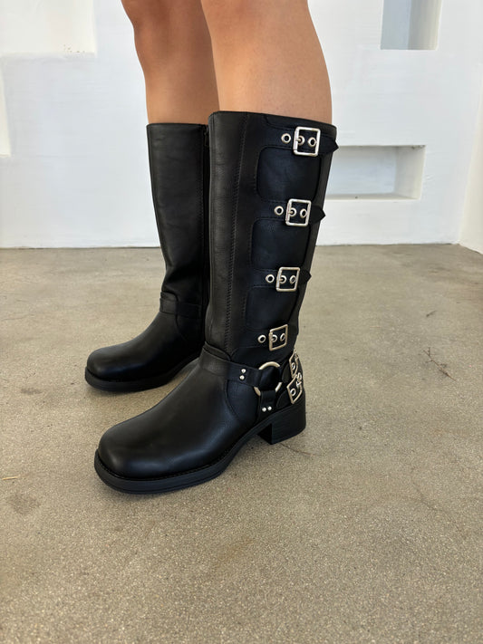 Maddie Buckle Boots (BLACK)
