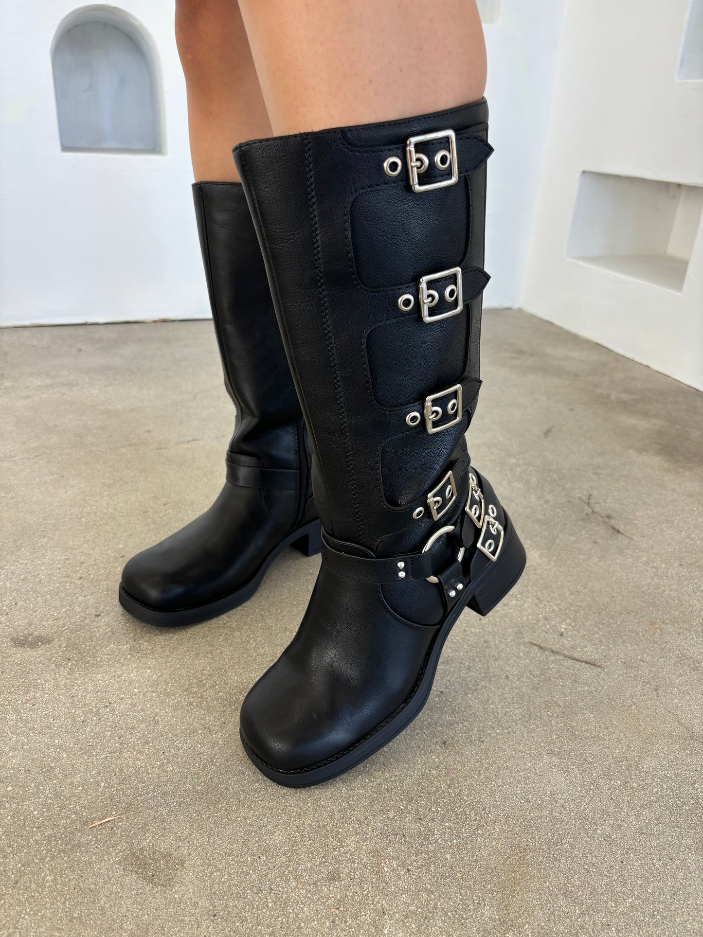 Maddie Buckle Boots (BLACK)