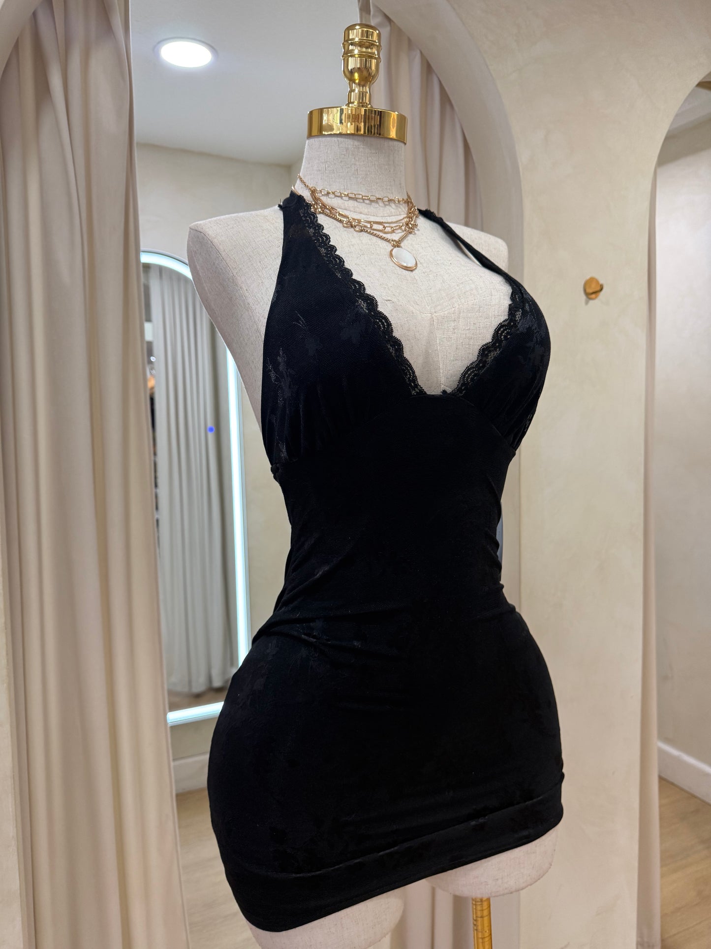Yanira lace mini dress