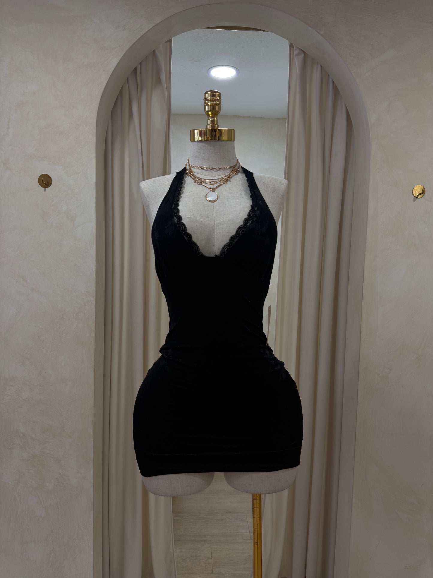 Yanira lace mini dress