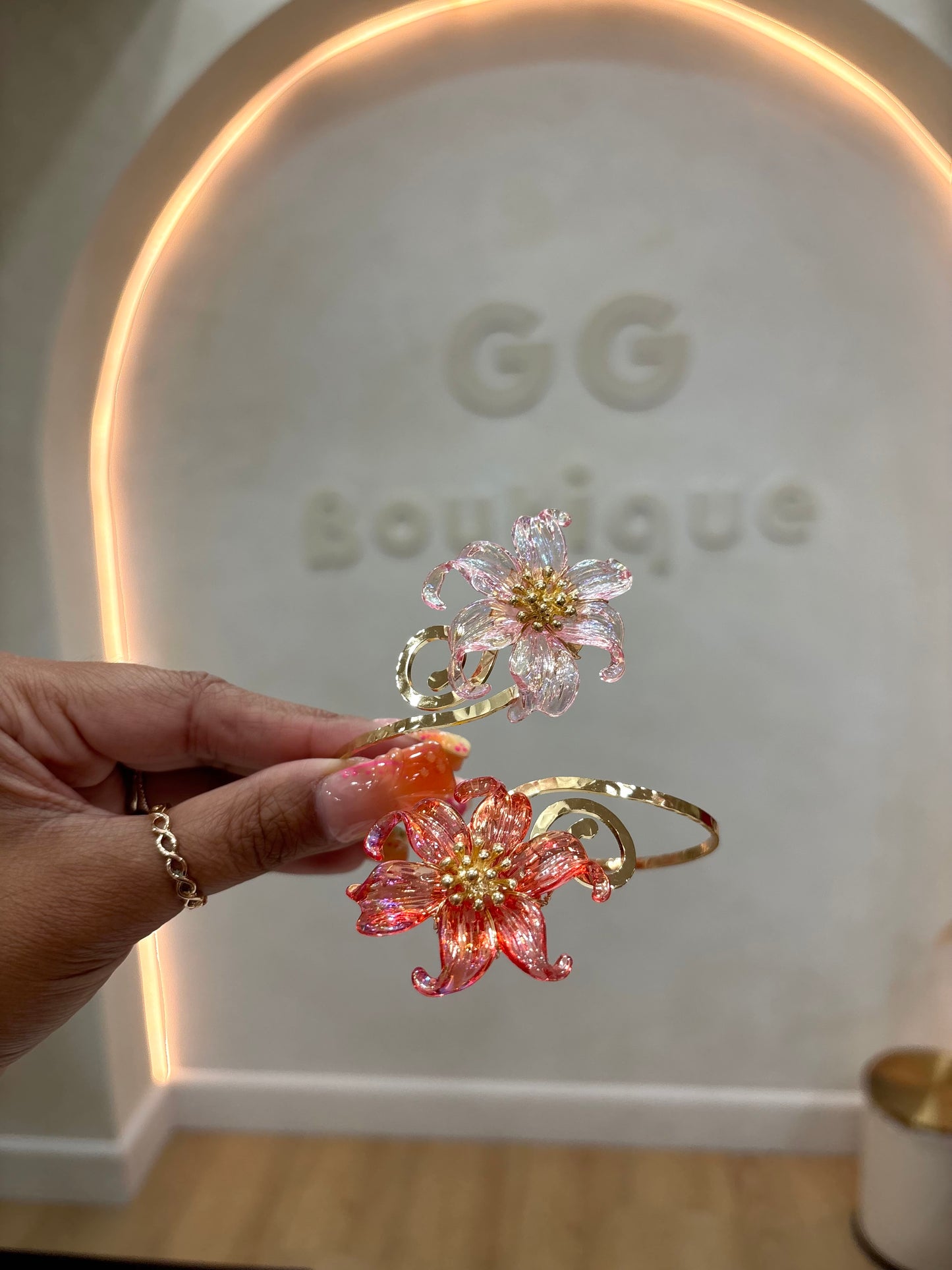 Flower cuffs