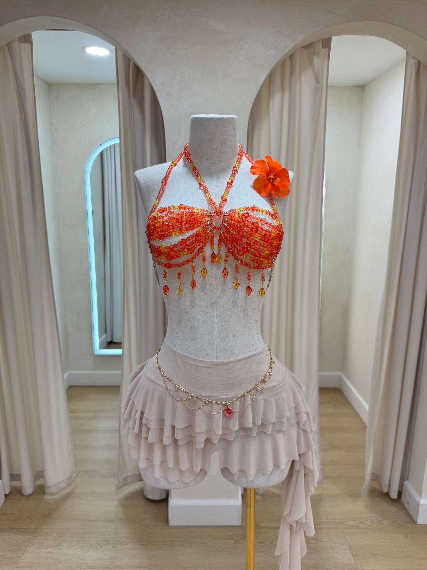 La Reina beaded top