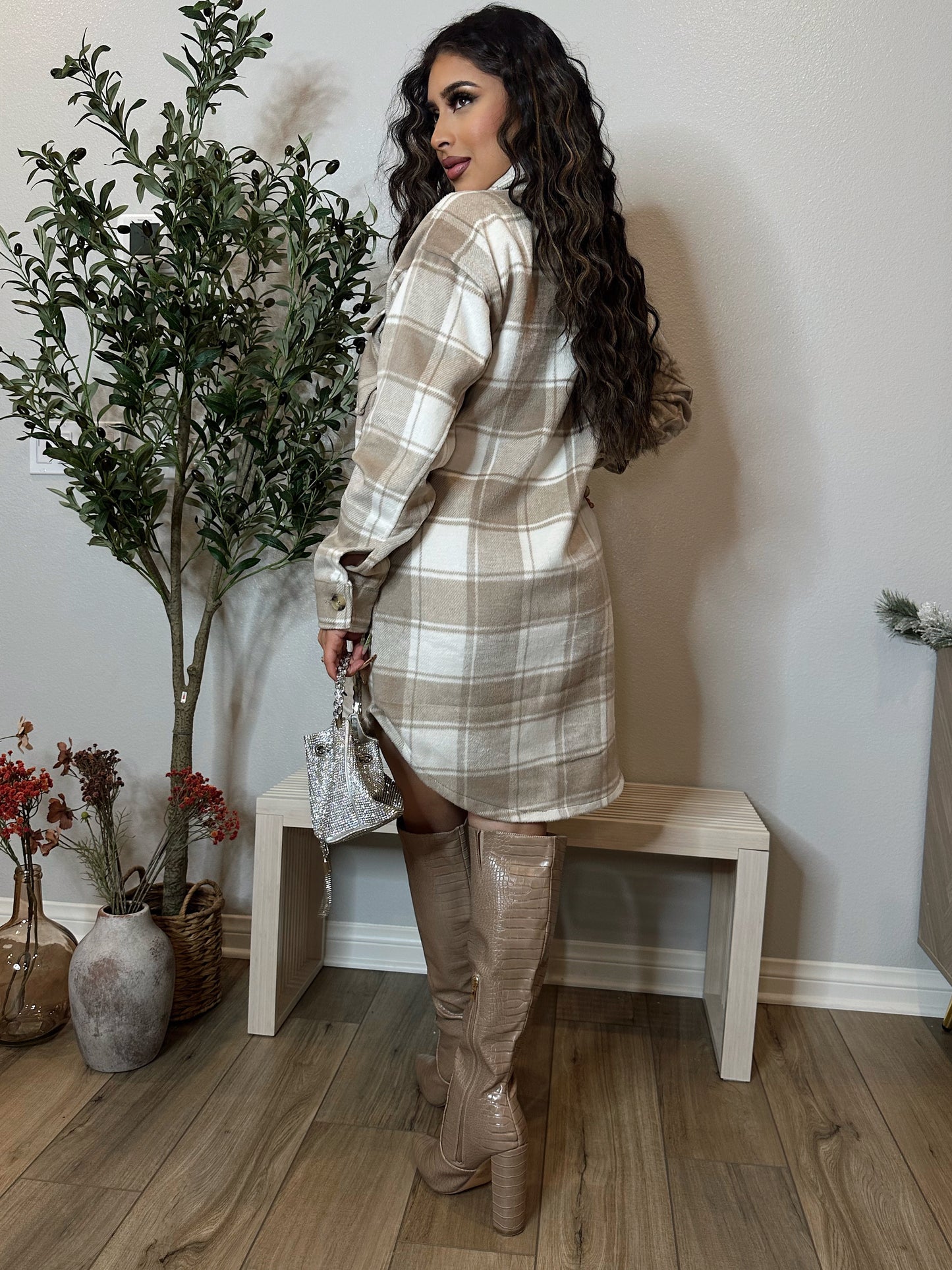 Lydia Oversized Flannel (NUDE)